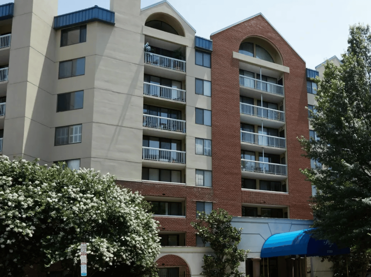 2725 Connecticut Ave NW, Apt 707