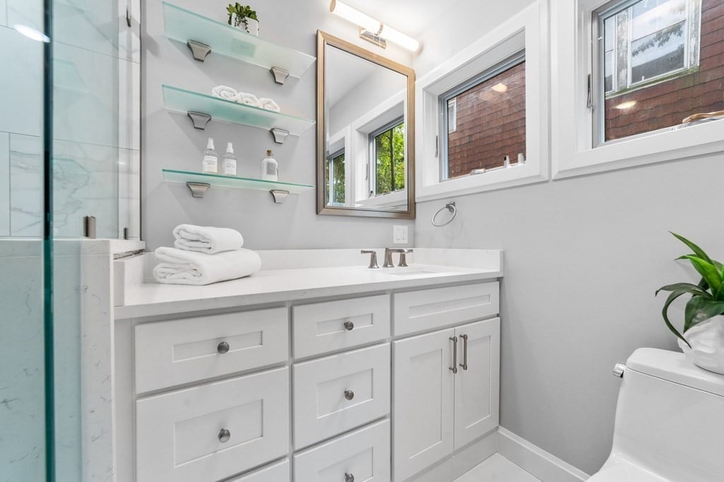 90 Holworthy St Cambridge, MA 02138