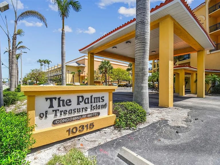 10315 Gulf Blvd #302