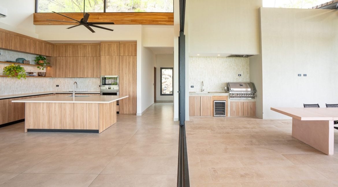 Casa Agua Viva - Modern Ocean View Luxury in Playa Grande