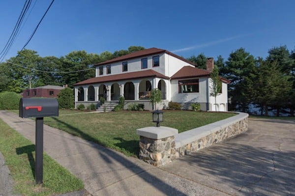 37 Standish Dr