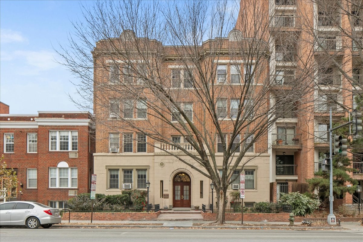 3100 Wisconsin Ave NW #406