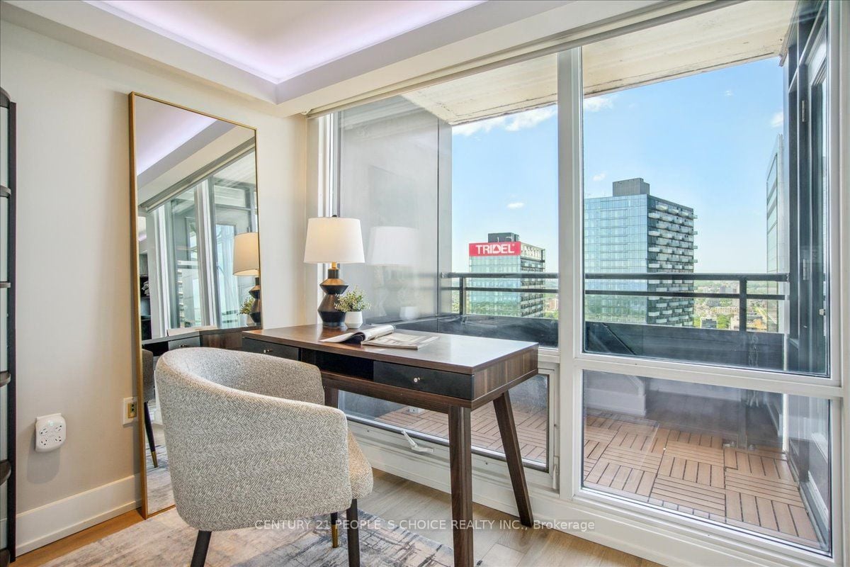 WATERFRONT PENTHOUSE BEAUTY 