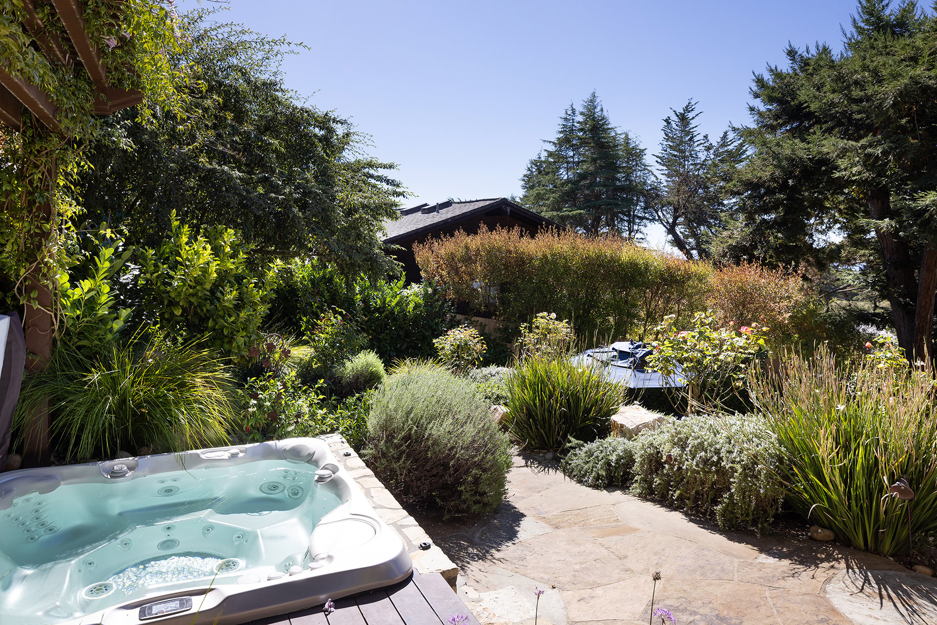 Sophisticated Carmel Woods Living