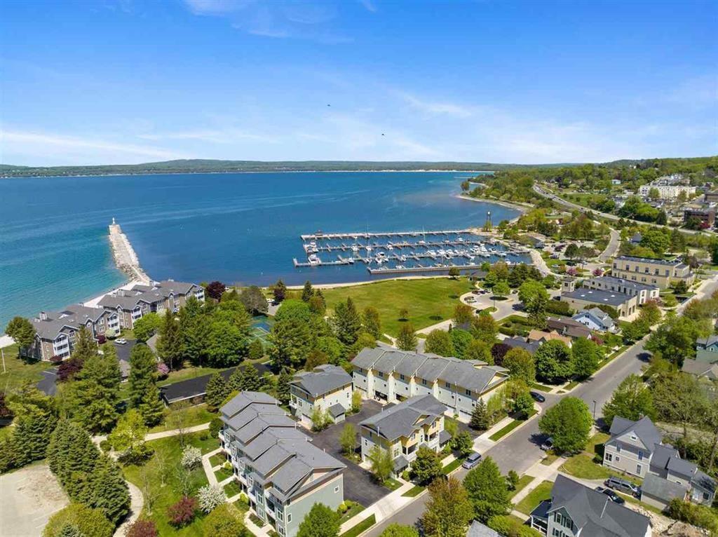 200 W Lake Street #4, Petoskey, MI 49770