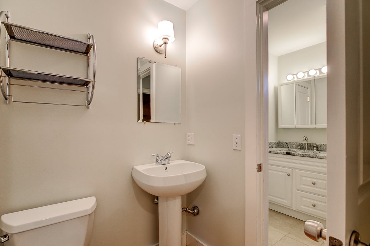 79 Garfield Street, Newport, RI 02840