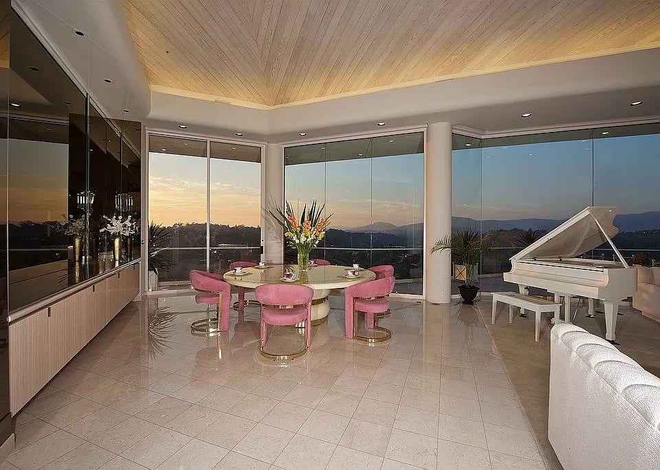 6102 Avenida Picacho