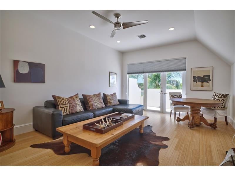 1512 SE 12th Street