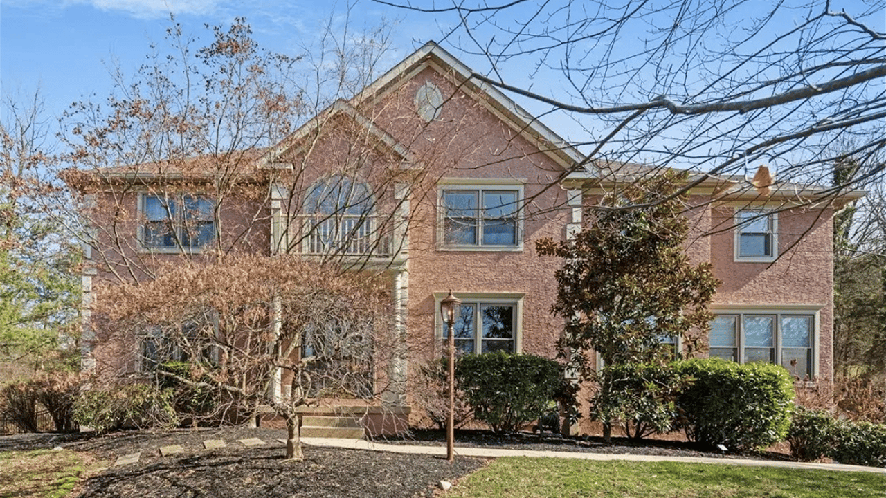 15 Kingswood Dr New Hope PA 18938