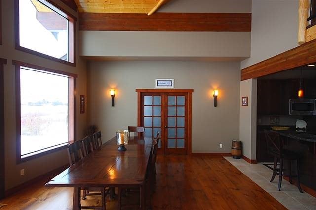 214 Vineyard Dr