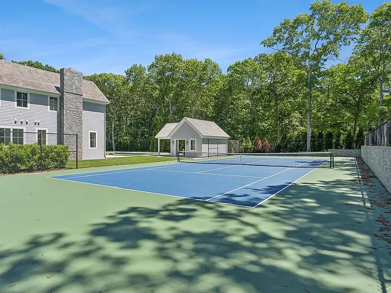 225 Norris Ln