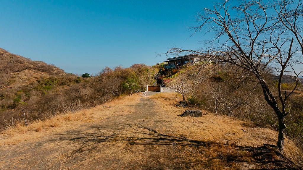 Corona del Cabo Lot 16 | 5,014 m² Buildable Lot Near Playa Grande