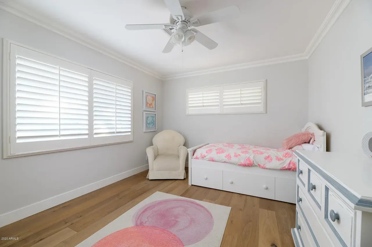 5631 E Calle Camelia