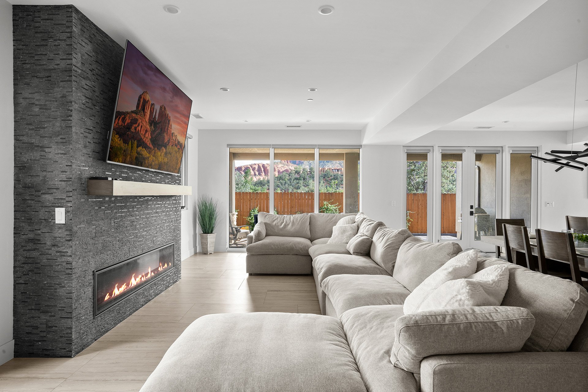 40 Roadrunner Lane