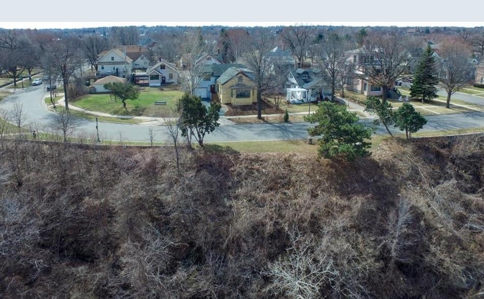 46 Prospect Blvd