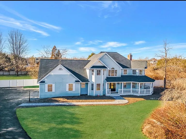 3 Old Brookville Court