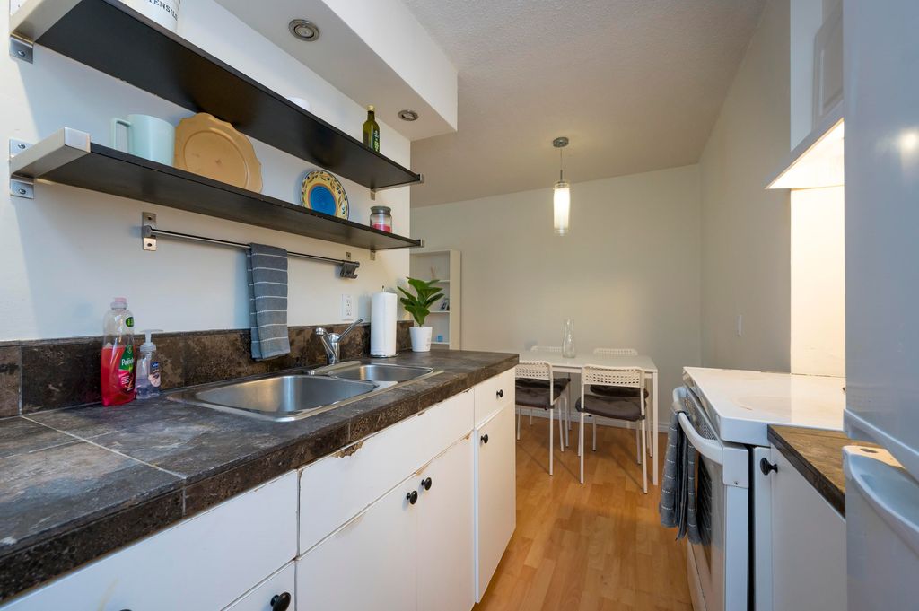 711 E 6th Ave, #202