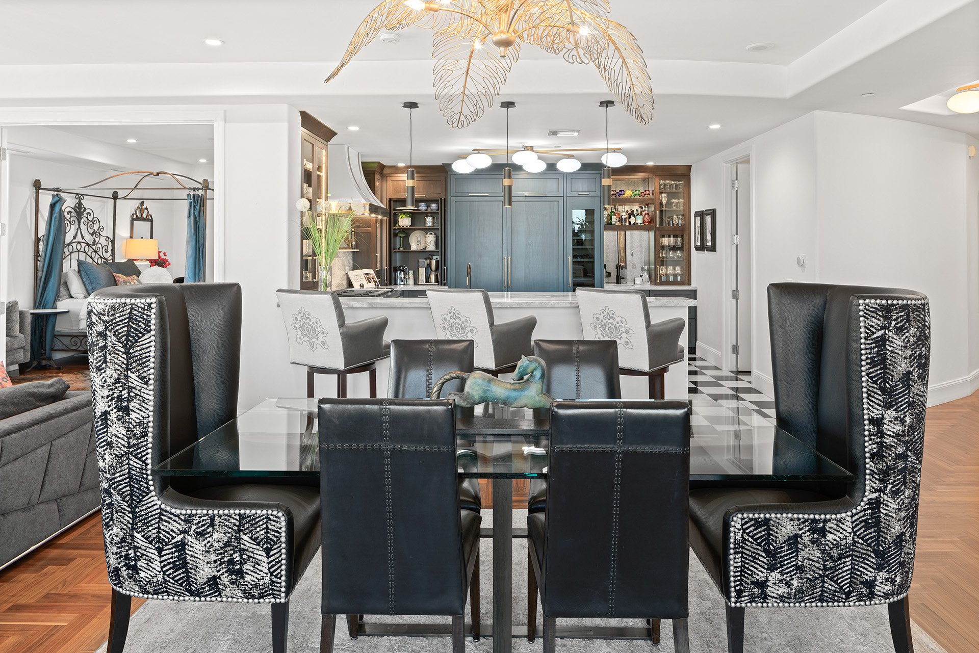 2211 E CAMELBACK Road 902