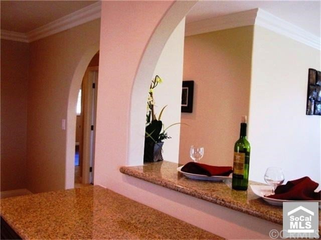 2229 S LAURA LINDA Ln