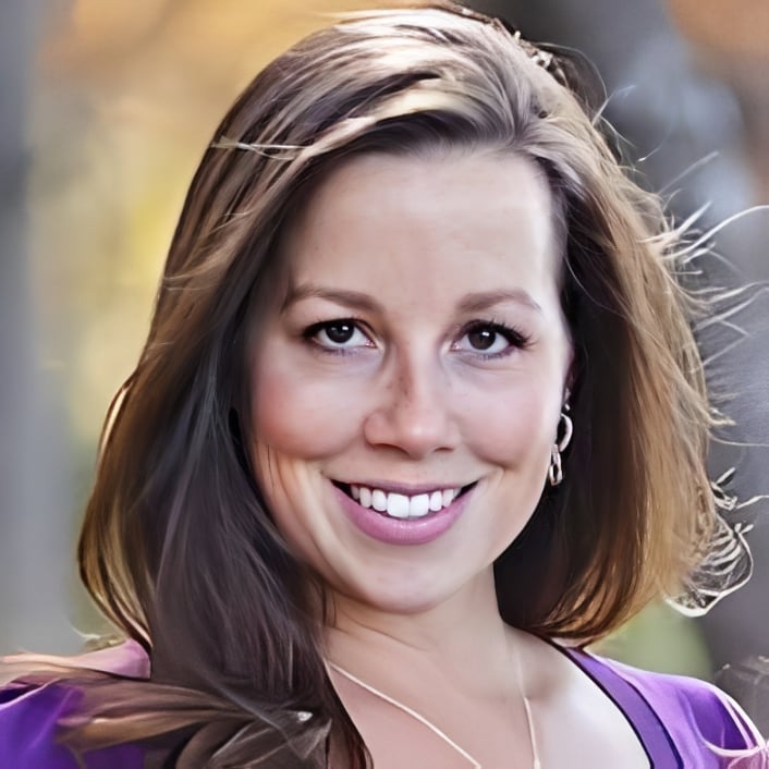 Ashleigh Zylstra Gainesville, Virginia Real Estate Agent Headshot