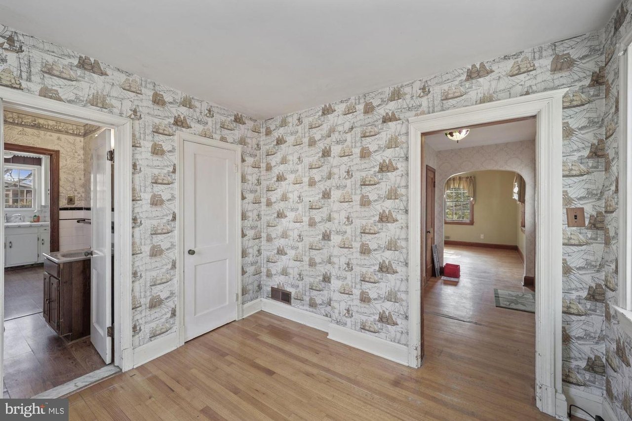 144 Archwood Ave
