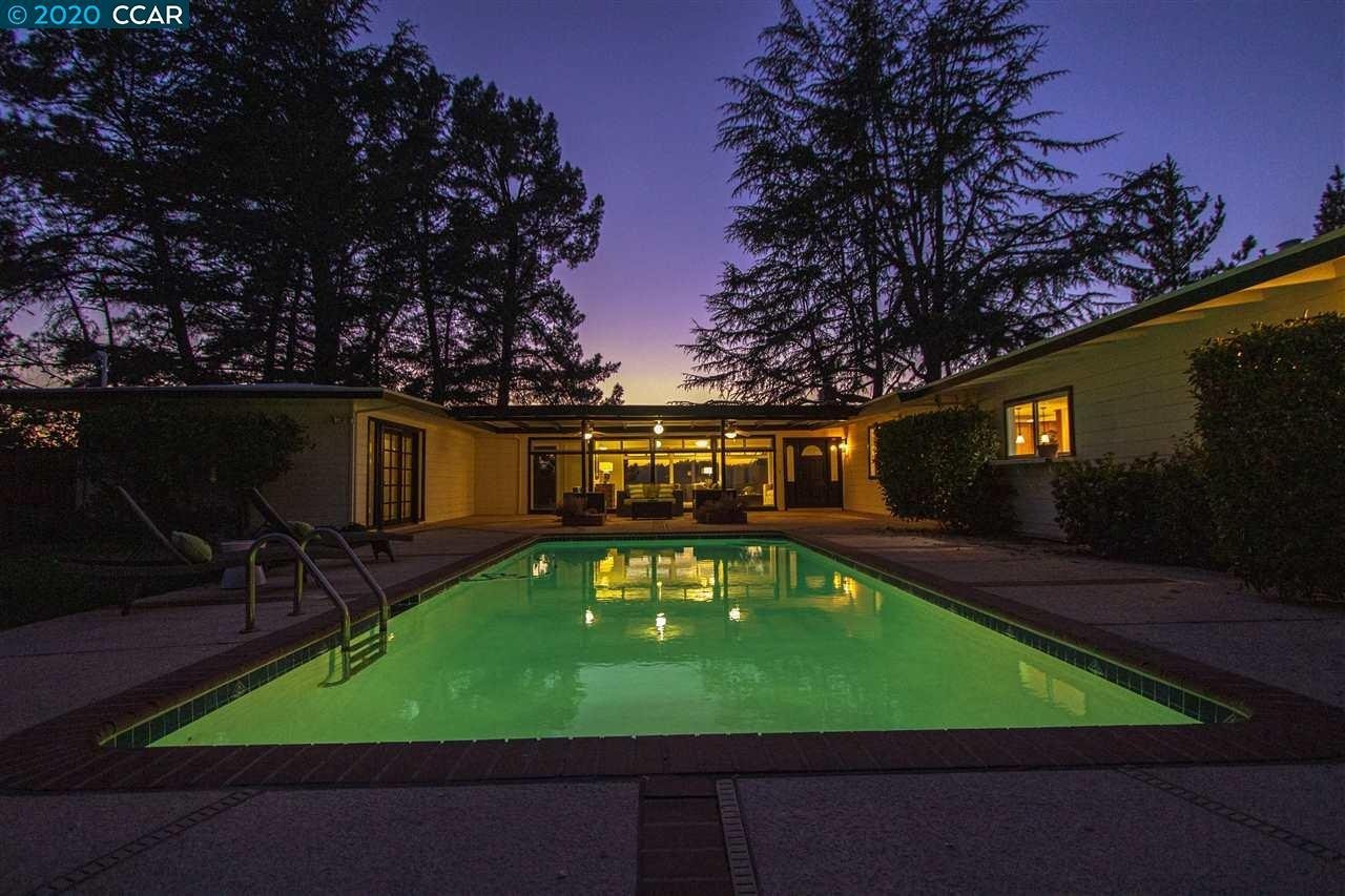3258 Judith Ln