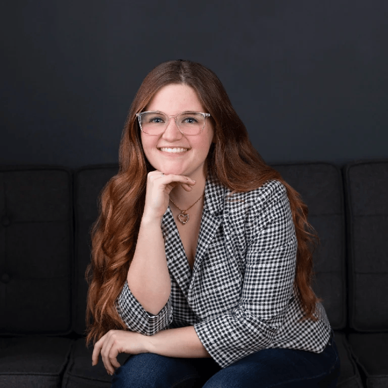 Jessica Plummer Carlinville, IL Real Estate Agent Headshot