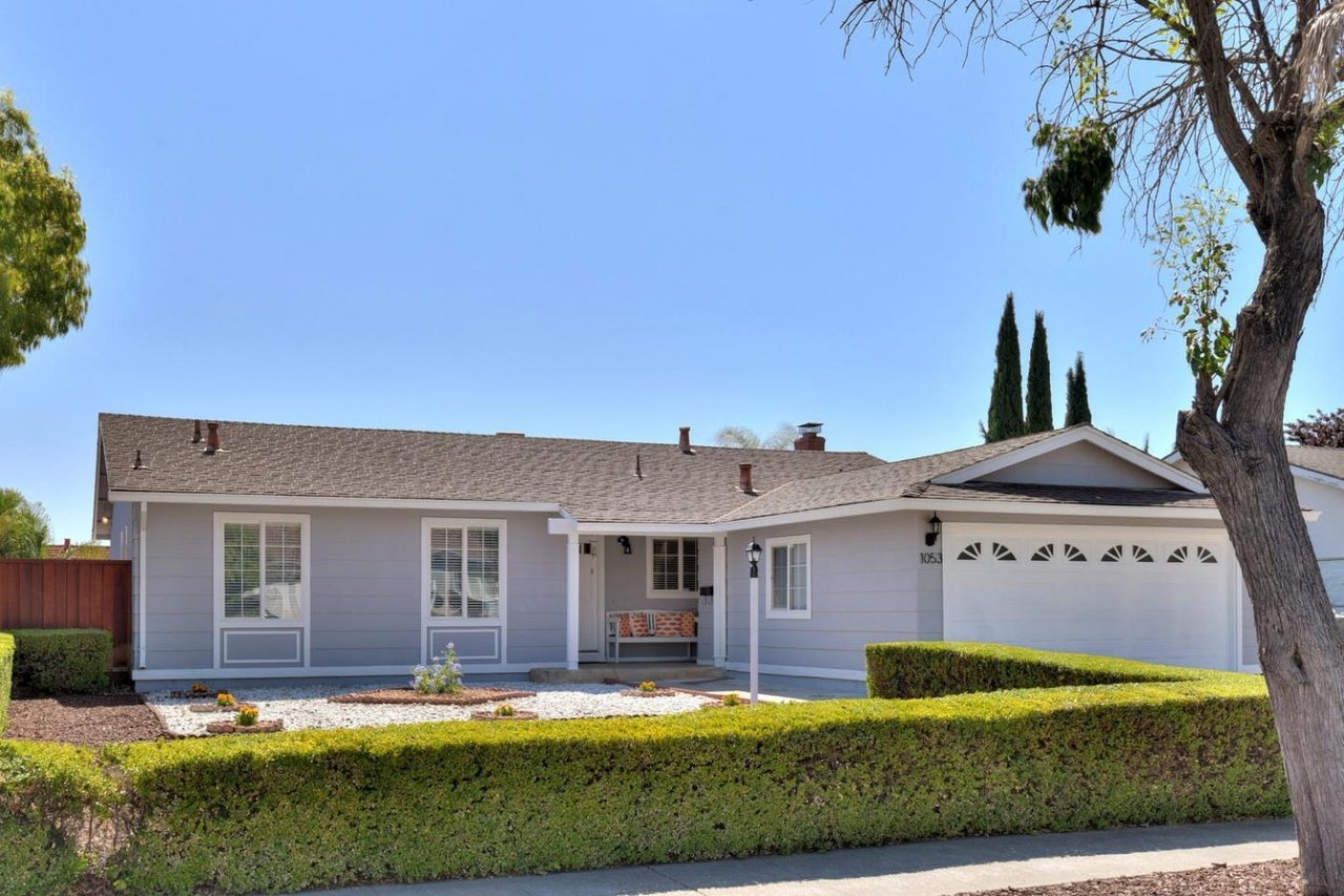 1053 Heatherfield Ln