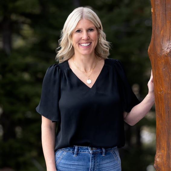 Michelle Follett Bozeman, MT Real Estate Agent Headshot