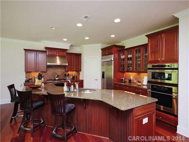 2903 Julian Glen Cir
