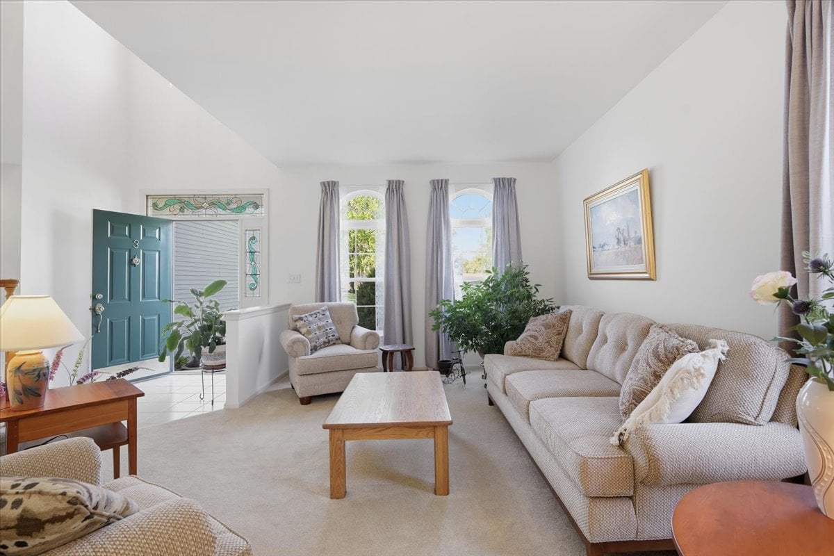 Just Listed: 3 Bouwrey Place, Whitehouse Station NJ — Lake Cushetunk Woods Colonial at $699,900