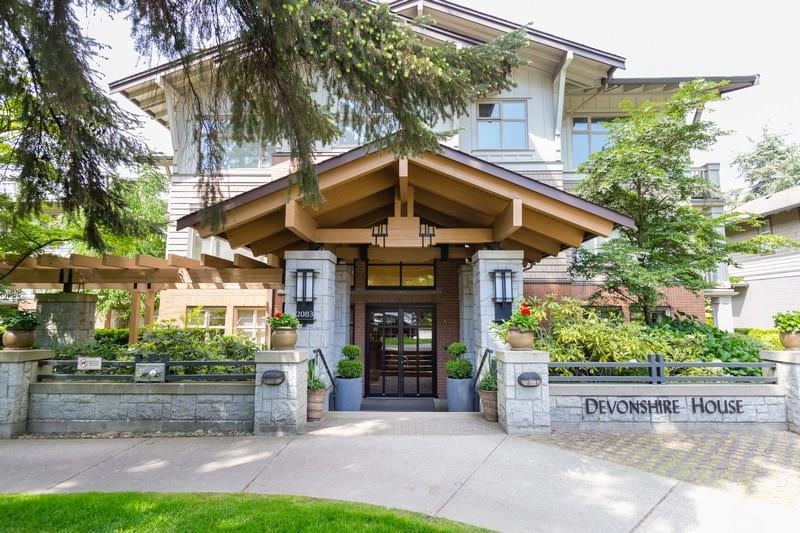 207-2083 W 33rd Ave