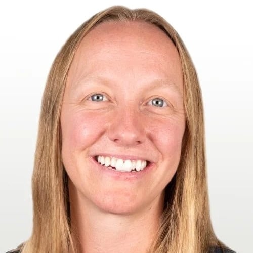 Anna Caipen Cortez, CO Real Estate Agent Headshot