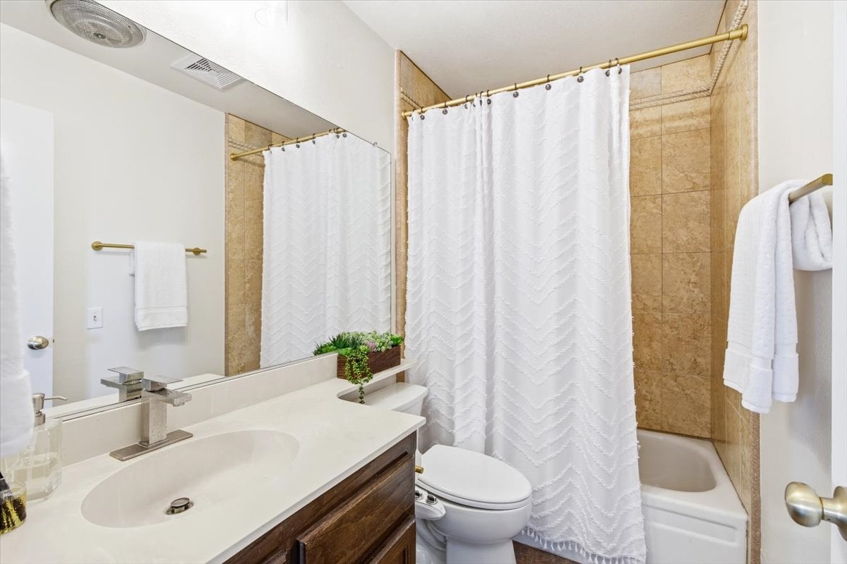 23956 Copenhagen St, Mission Viejo, CA 92691