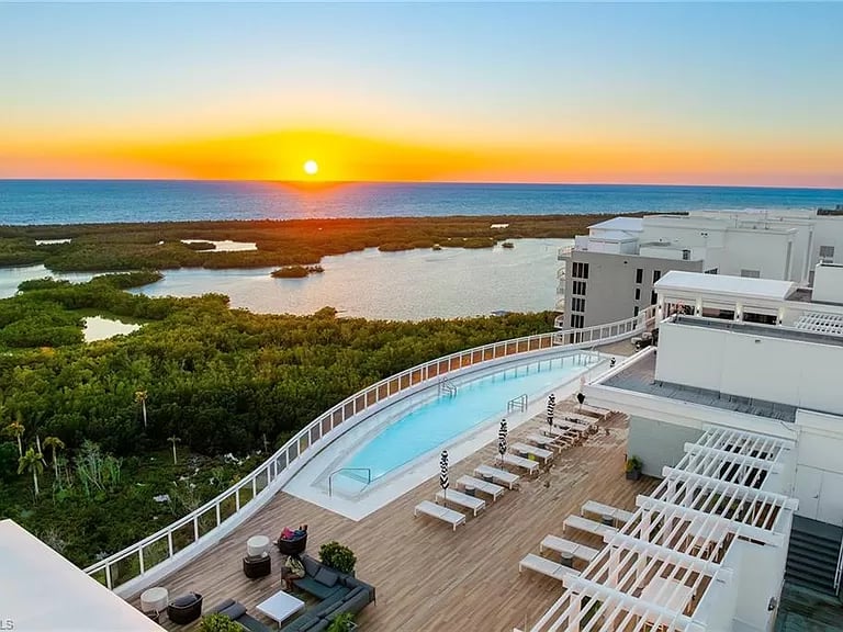 Renting a Seasonal Property in Kalea Bay, Naples, Florida: The Ultimate Winter Retreat