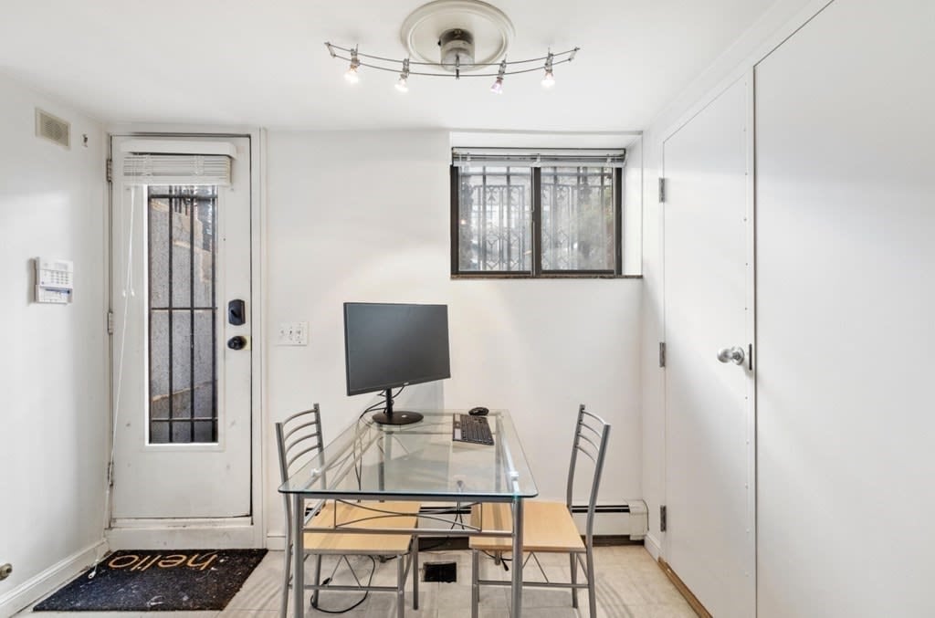 377 Shawmut Ave, #1