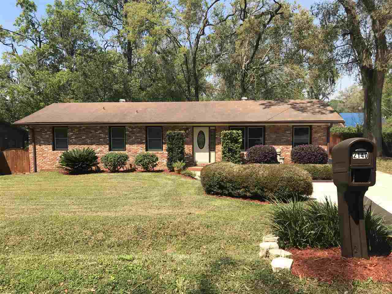 2140 Harriet Dr