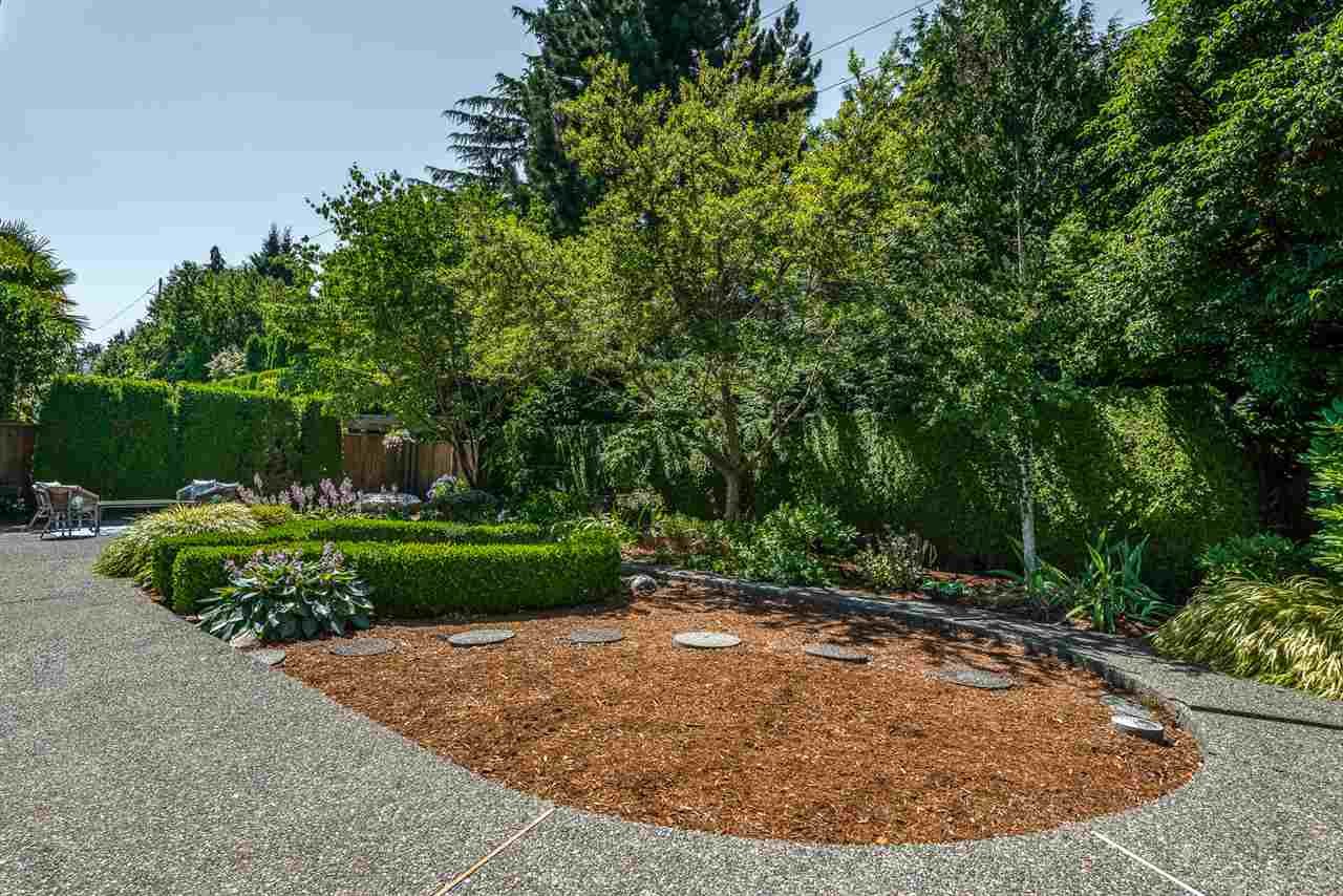 5393 Wildwood Cres