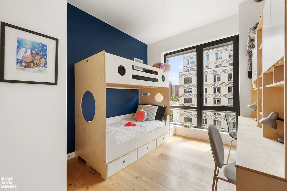 23 West 11th Street, Unit 7E