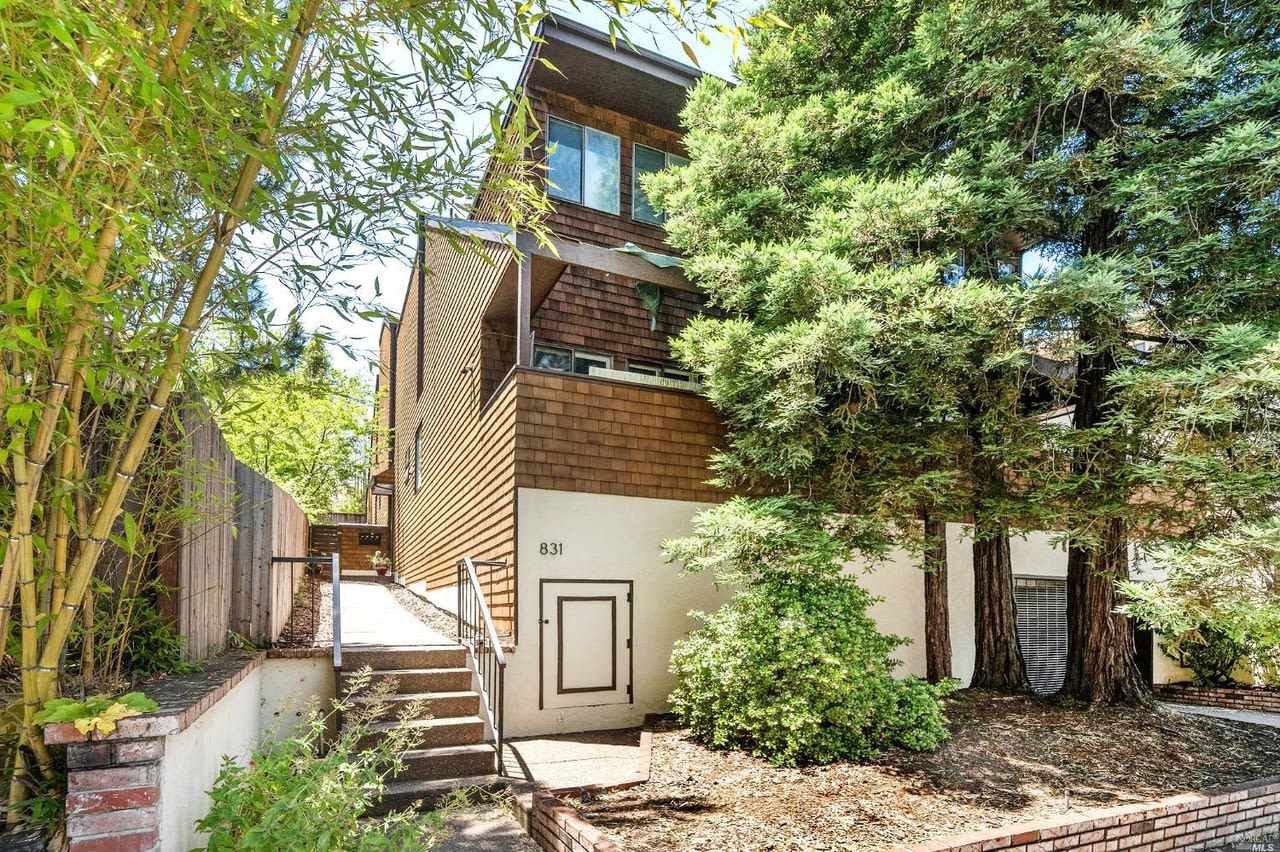 831 Sir Francis Drake Blvd #3