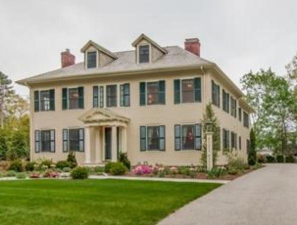 60 Crescent Road