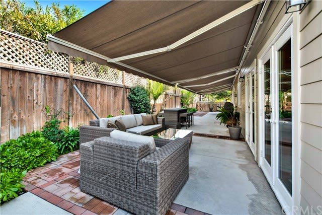 296 E Bay, Costa Mesa