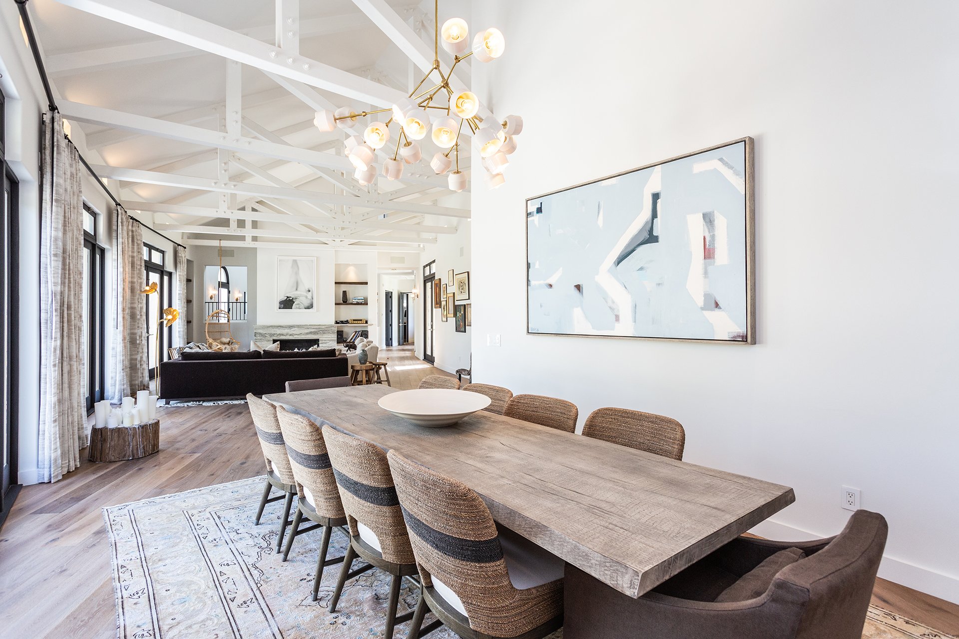 2943 Club Dr, Cheviot Hills
