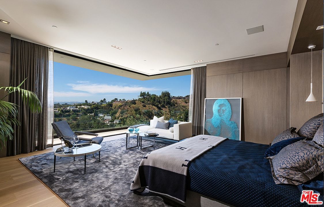 Infinity Palazzo