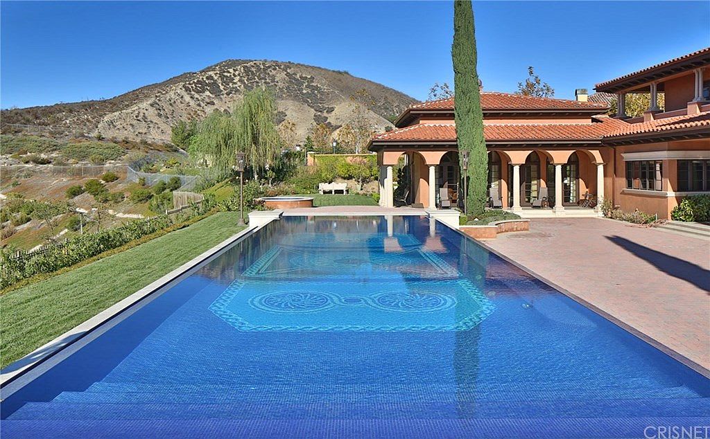 Tranquil Opulent