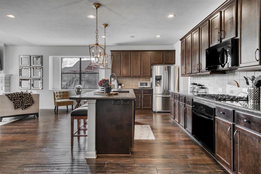 2411 Stone Castle Cir College Station, Tx 77845