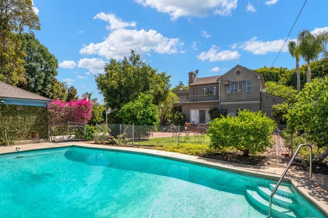 Aurora Estate