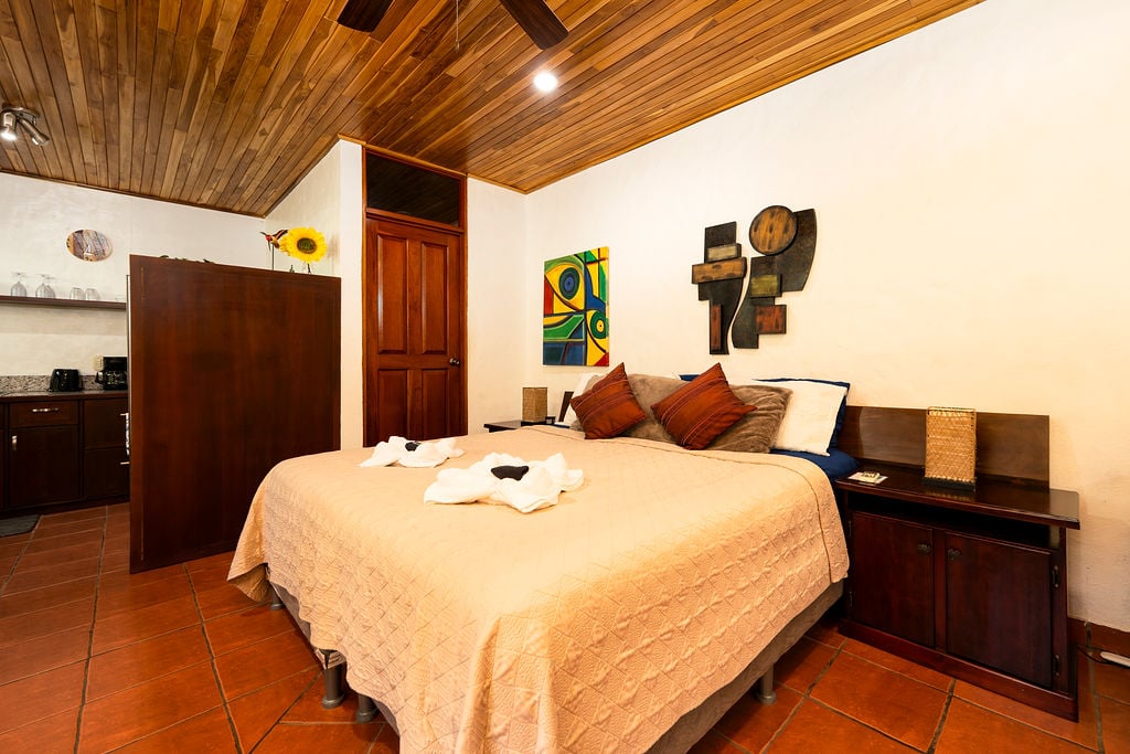 JUNGLE CREEK VILLAS AND CASA PURA VIDA – MANUEL ANTONIO