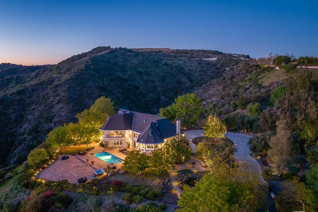 Villa Estate