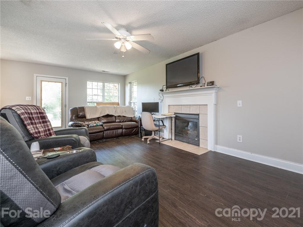 176 Sweet Martha Dr
